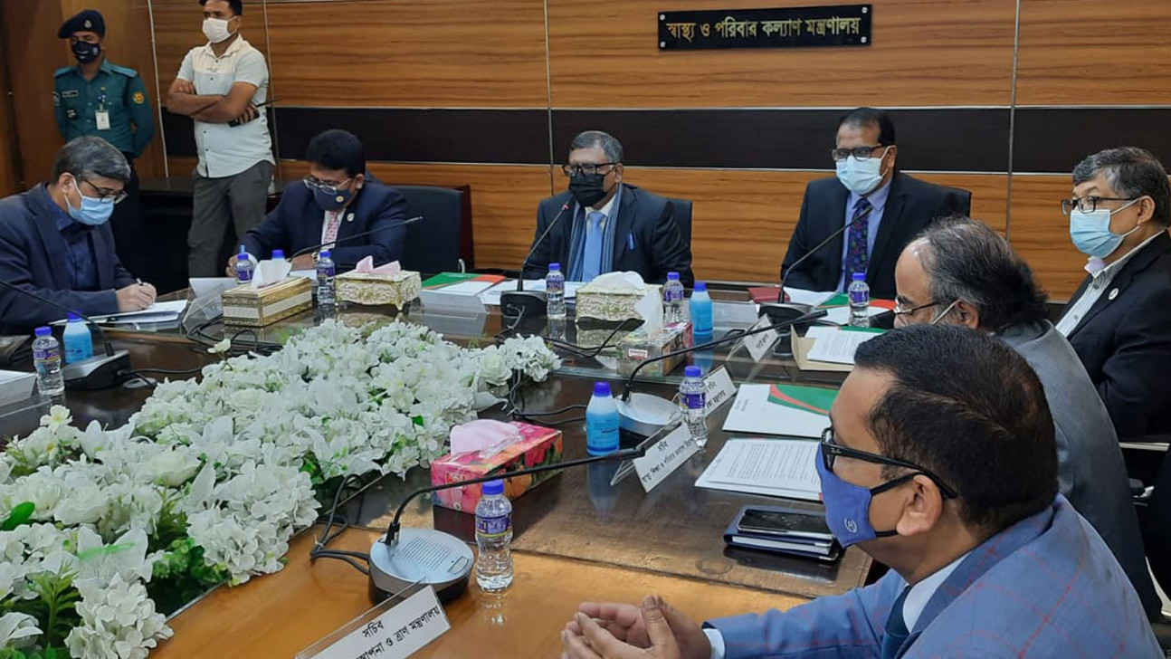 আফ্রিকা থেকে এলেই ১৪ দিনের প্রাতিষ্ঠানিক কোয়ারেন্টিন: স্বাস্থ্যমন্ত্রী