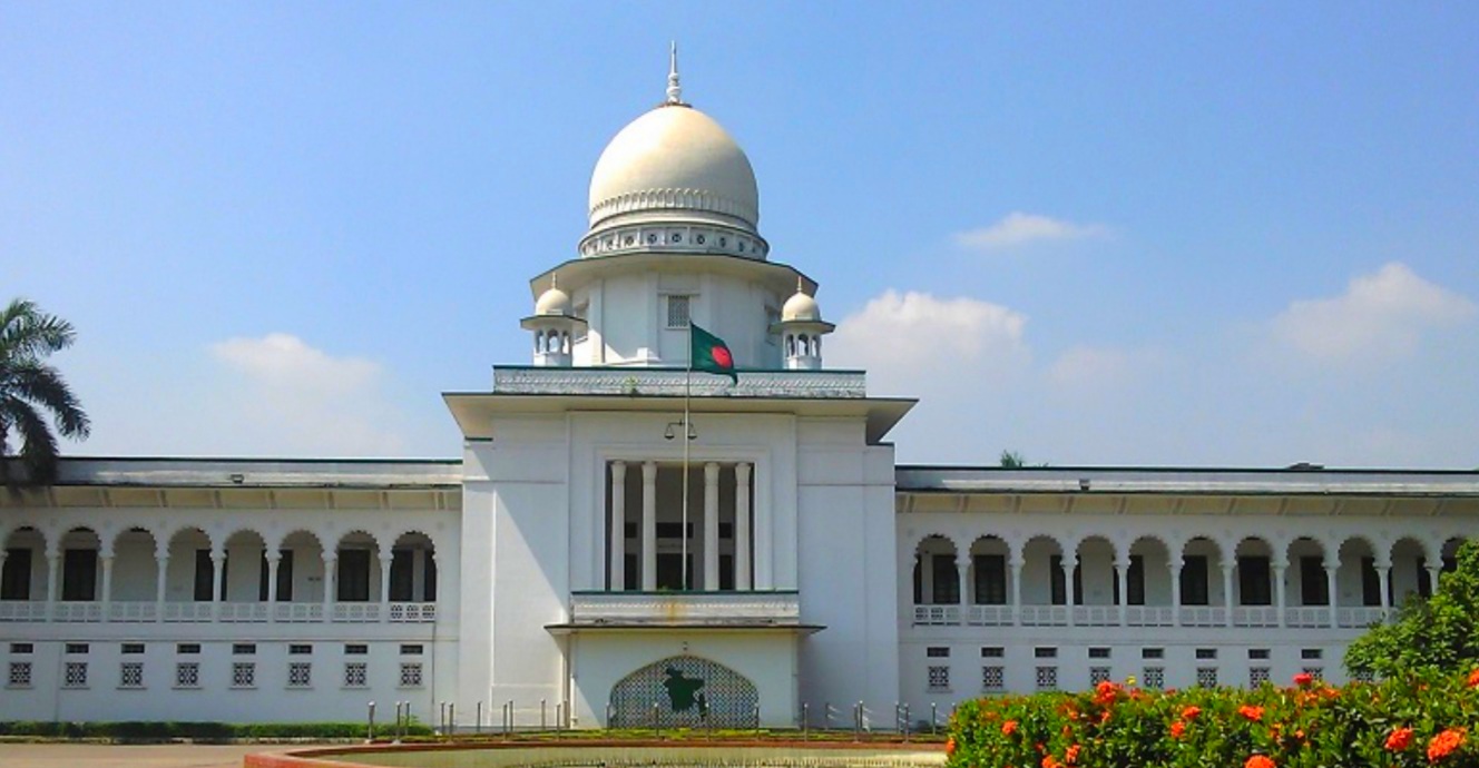 বাংলাদেশে করোনার ওমিক্রোনের সংক্রমণ বাড়ায় ৩০ দিন শিক্ষাপ্রতিষ্ঠান বন্ধ চেয়ে হাইকোর্টে আবেদন