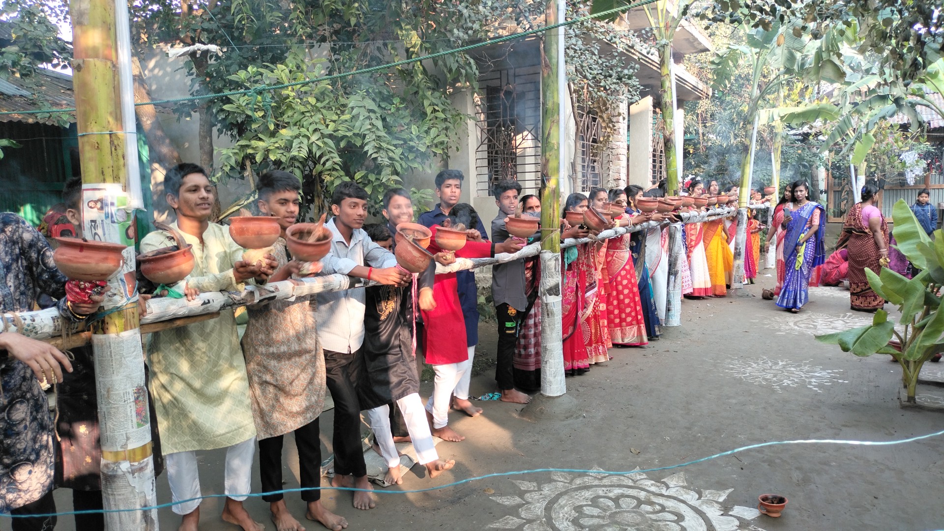 ভোলায় সূর্যপূজা উদযাপন করলেন সনাতন ধর্মালম্বীরা