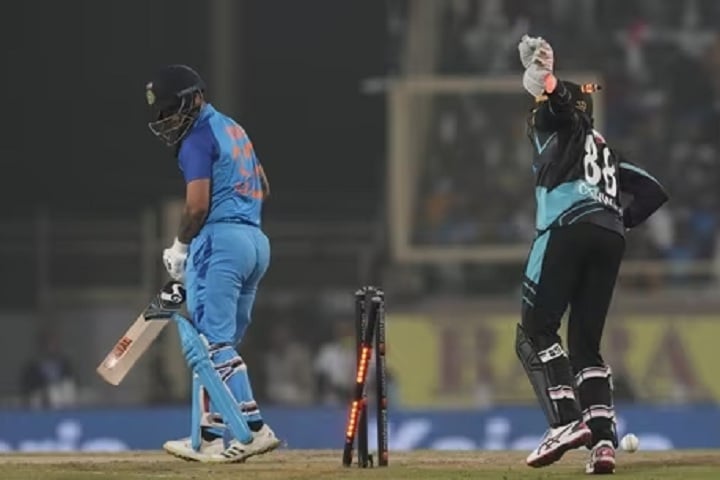 ভারতের বিরুদ্ধে জয়ে শুরু নিউজিল্যান্ডের