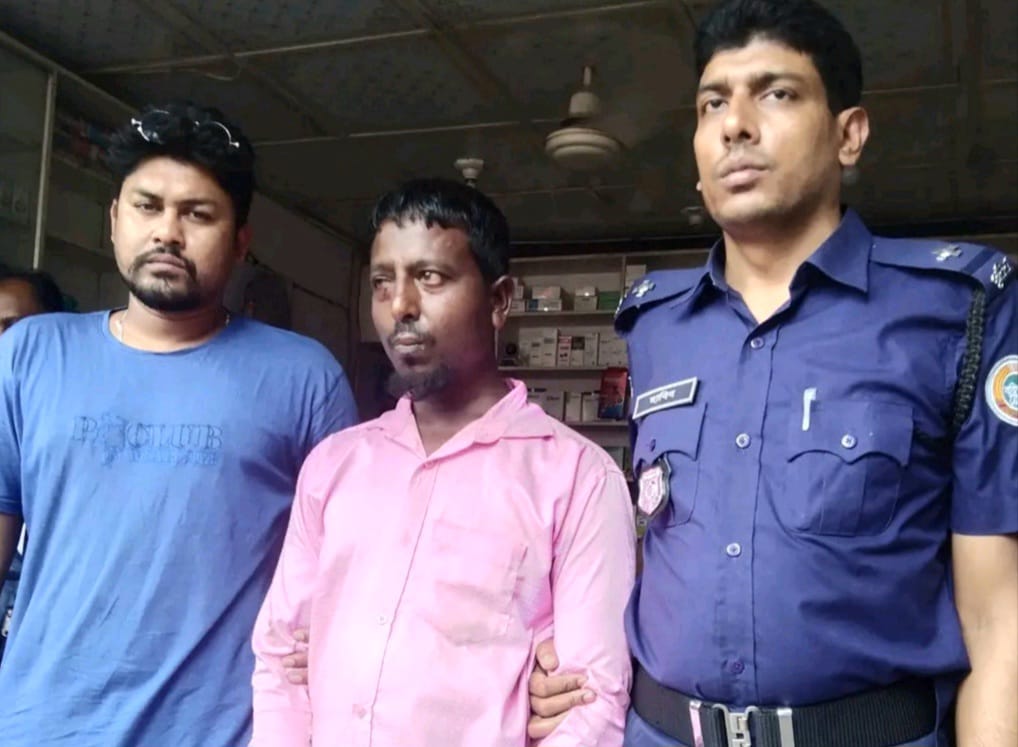 স্কুল ছাত্রীকে ইভটেজিংয়ের অভিযোগে আটো চালকের কারাদন্ড