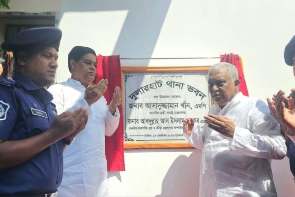 বিএনপি দেশে জঙ্গীবাদ ও অগ্নি সন্ত্রাস ছাড়া কিছু করতে পারে না :স্বরাষ্ট্র মন্ত্রী