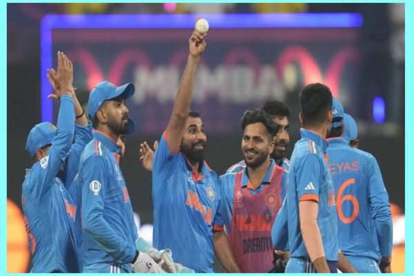 শ্রীলংকাকে বিধ্বস্ত করে প্রথম দল হিসেবে সেমিফাইনালে ভারত
