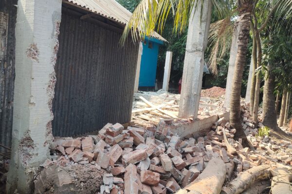 নাজিরপুরে হামলা ভাংচুর, আহত ১২