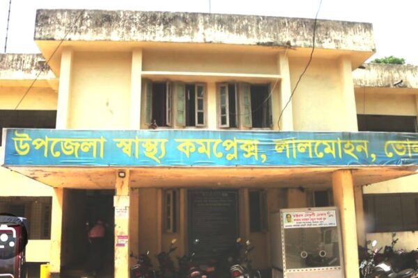 লালমোহনে প্রতিপক্ষের হামলায় গর্ভবতী নারীসহ আহত ৩