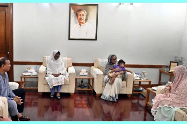 প্রধানমন্ত্রীর সঙ্গে নিহত আসিম জাওয়াদের পরিবারের সাক্ষাৎ