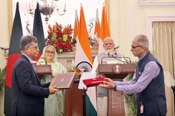 হাসিনা-মোদি বৈঠকে সই হলো ১০ সমঝোতা স্মারক