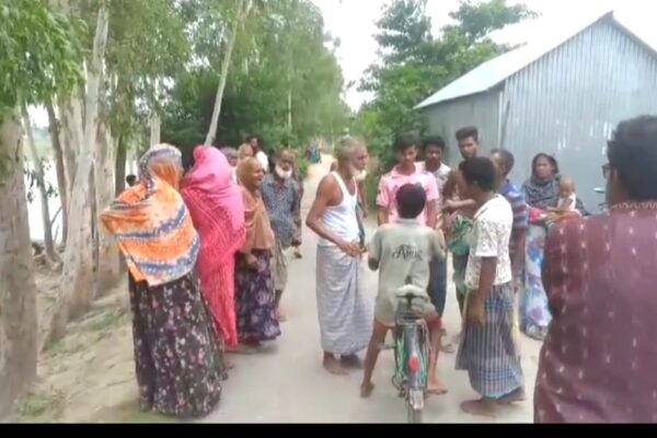 টাঙ্গাইলের বাসাইলে জমিজমা সংক্রান্ত বিরোধের জের ধরে এক নারী নিহত, আহত ২৫