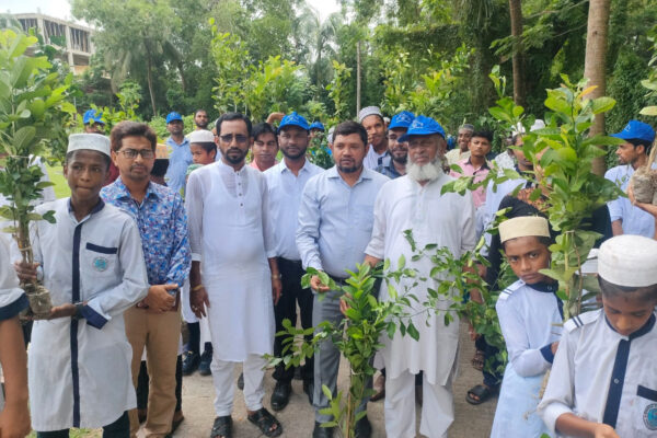 লালমোহনে কৃষি ও প্রযুক্তি মেলার উদ্বোধন