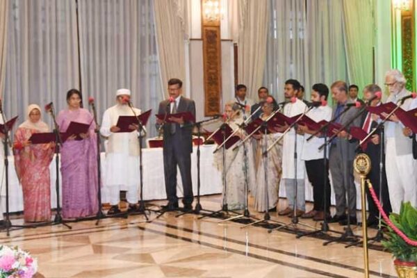 অন্তর্বর্তীকালীন সরকারে যুক্ত হবেন আর ৫ উপদেষ্টা