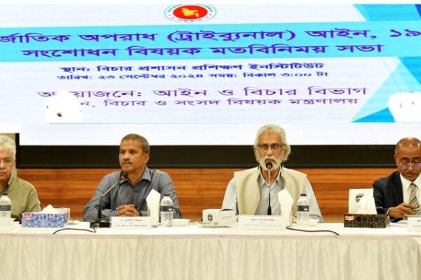 আন্তর্জাতিক অপরাধ ট্রাইব্যুনালে বিচার সকলের কাছে গ্রহণযোগ্য হতে হবে : আইন উপদেষ্টা