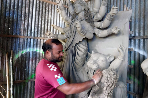 শুভ মহালয়ার মধ্য দিয়ে শুরু শারদীয় দূর্গোৎসব