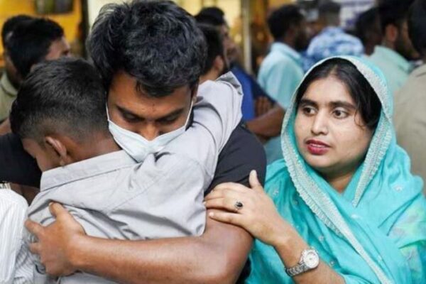 অবশেষে দেশে ফিরলেন মিয়ানমারে বন্দি ১৮ বাংলাদেশি
