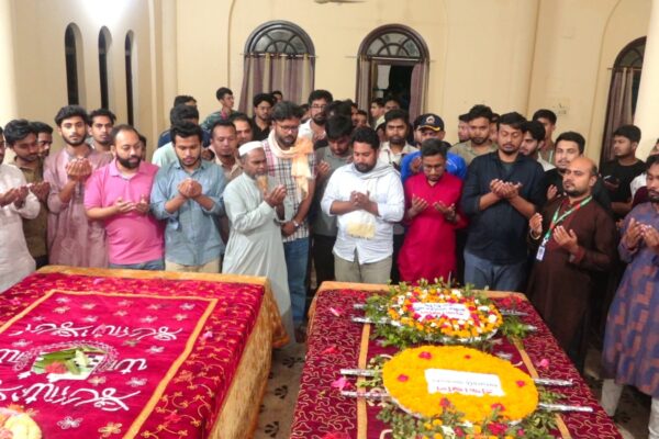 টাঙ্গাইলে ভাসানীর মাজার জিয়ারত করলেন এনসিপি নেতারা